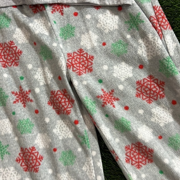 Youth Elf On The Shelf Pajama Set - Picture 3 of 4